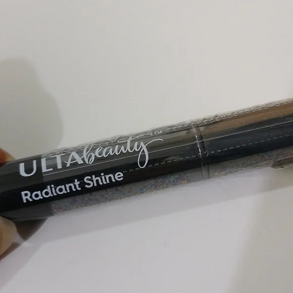 Lip Bundle - Picture 3 of 4